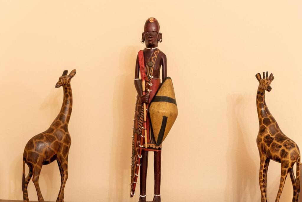 דירות אתונה Modern African-Inspired Flat מראה חיצוני תמונה