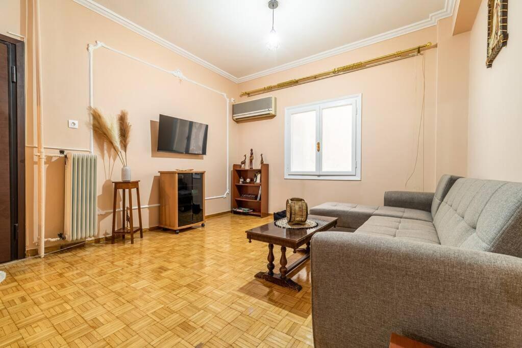 דירות אתונה Modern African-Inspired Flat מראה חיצוני תמונה